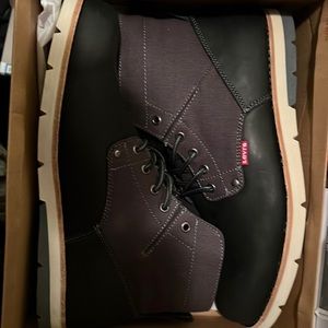 Levi boots